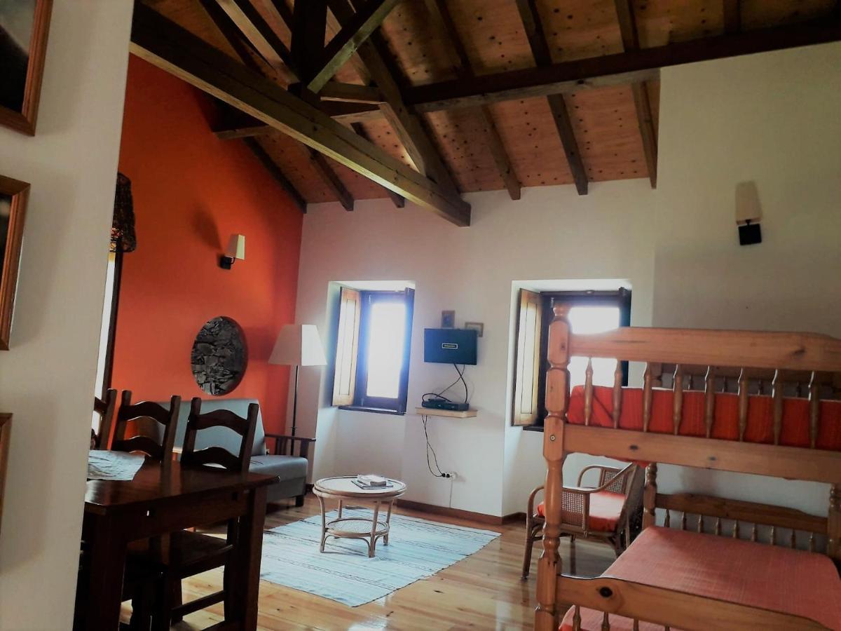 Гостьовий будинок Casa Da Comareira Ґойш Екстер'єр фото