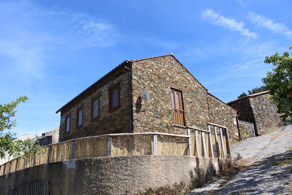 Гостьовий будинок Casa Da Comareira Ґойш Екстер'єр фото